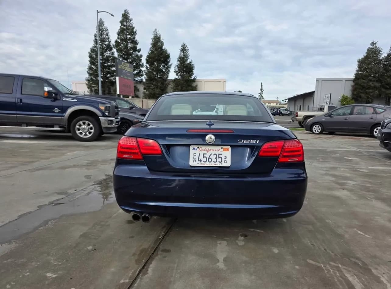 2011 BMW 328i Convertible