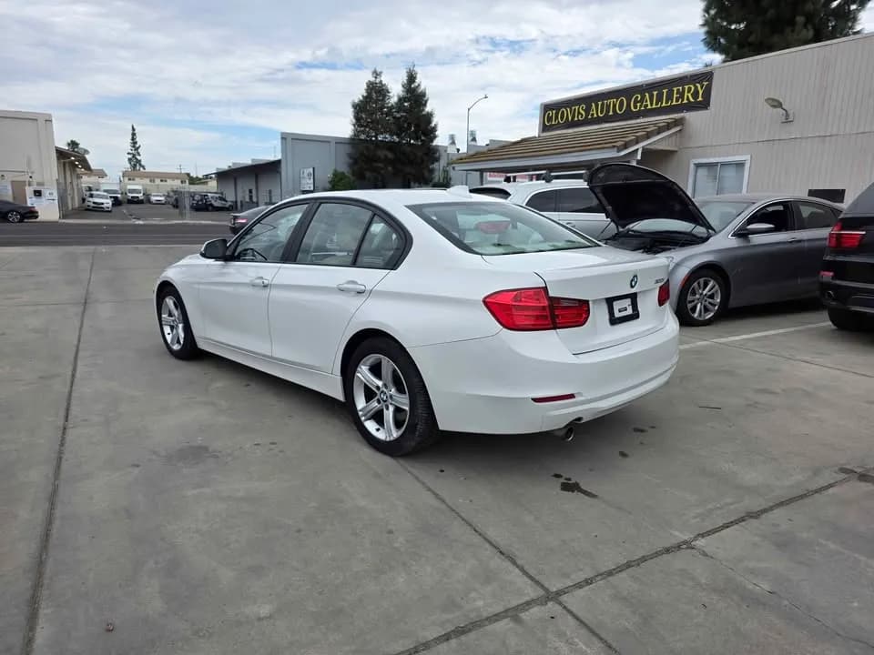 2013 BMW 320i 4DR