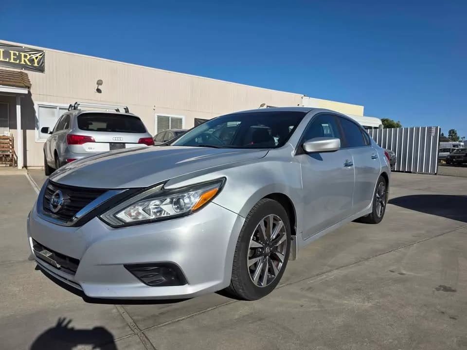 2016 Nissan Altima SV