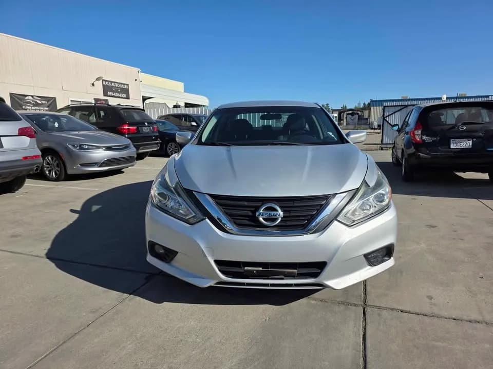 2016 Nissan Altima SV