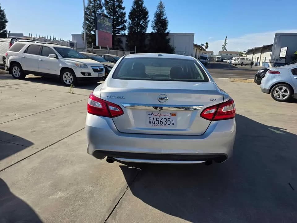 2016 Nissan Altima SV