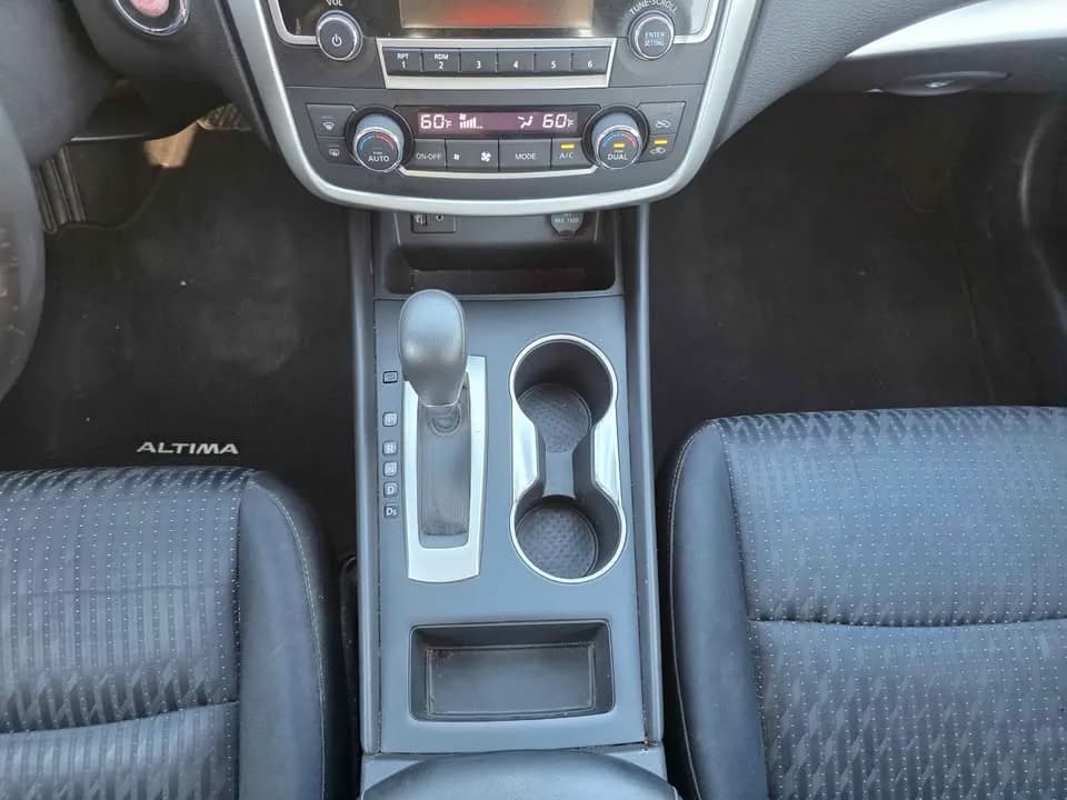 2016 Nissan Altima SV